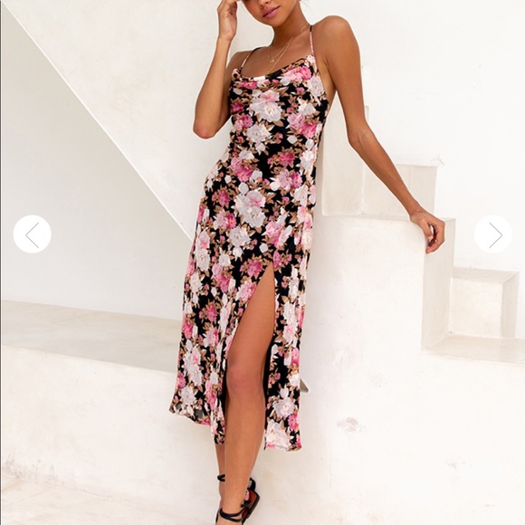 Hello Molly Dresses & Skirts - NWT Imparlour Midi Dress. Size M